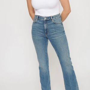 NWT Dynamite Candice Bootcut jean SZ 31